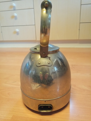Vanha vedenkeitin / Sähköpannu