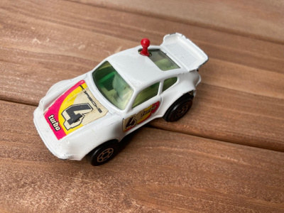 Porsche 911 Majorette n. 1/64 kokoa.