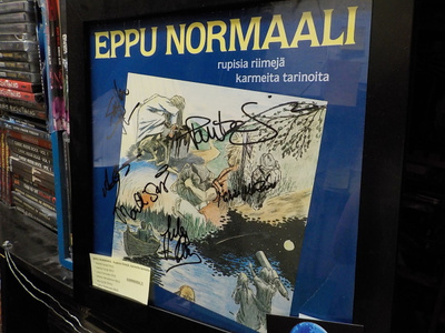 EPPU NORMAALI TAULU NIMMAREILLA