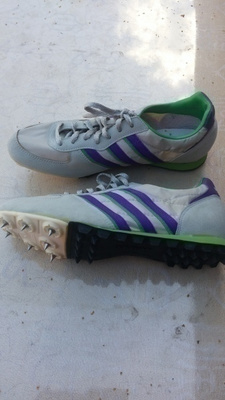Uudet Adidas piikkarit koko 39-40