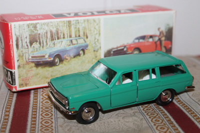 Aito CCCP Volga GAZ 24-02 Neuvostoliitto pienoismalli 1:43
