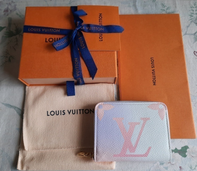 Louis Vuitton Zippy Coin Purse Uusi