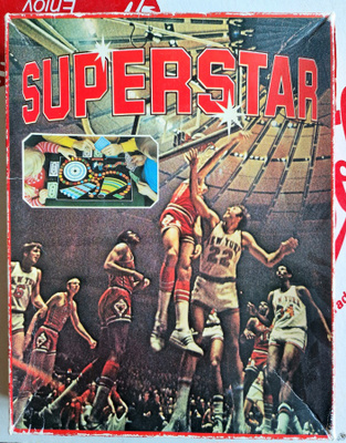 Superstar vintage urheilupeli. Sisältää 5 eri peliä
