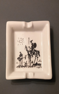 Picasso tuhkakuppi . Ashtray