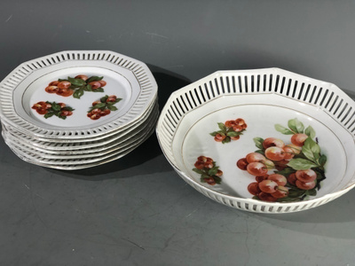 Kauniit pitsiastiat 8 kpl