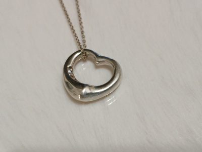 Tiffany & Co. Elsa Peretti Open Heart hopea sydän riipus