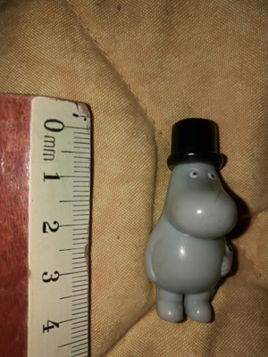 Muumi pappa hahmo koko 4,5 cm ( se normaalia  pienempi )