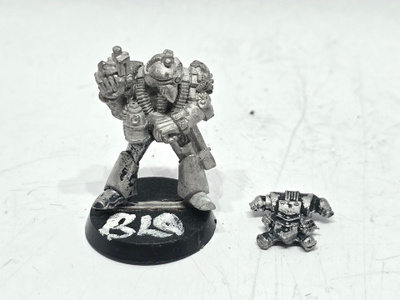 WH40K - Space Marines Techmarine (1988) [S211]