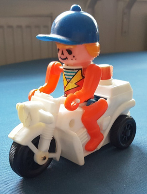 Poliisimoottoripyörä Vieterilelu