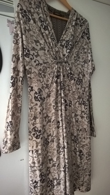 Sandwich Beige kuviollinen TrikooMekko / Mekko - koko L