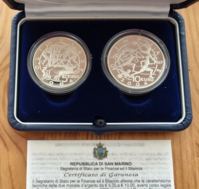 San Marino 2003 5 ja 10e hopeajuhlarahat Ateenan olymp.