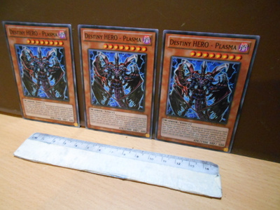 Yu-Gi-Oh hirviö Destiny HERO - Plasma