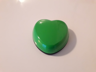 Kynä-/paperipidike magneetilla