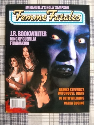 Femme Fatales Magazine - Tammikuu 2002
