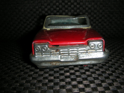 vanha peltiauto