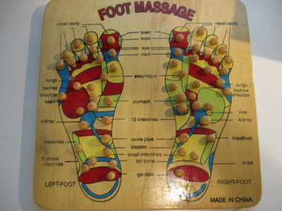 FOOT MASSAGE