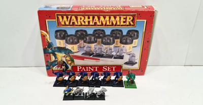 WHFB - 11kpl Lizardmen figuureita
