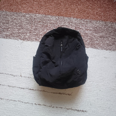 Tyylikäs naisten reppu