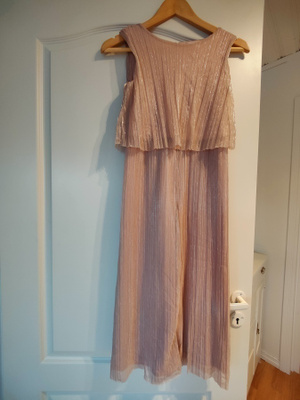 Juhla haalariasu 134 / 140 cm
