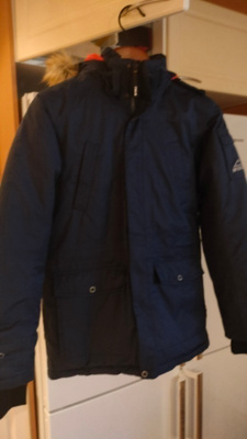 MC Kinley 160cm talvitakki.