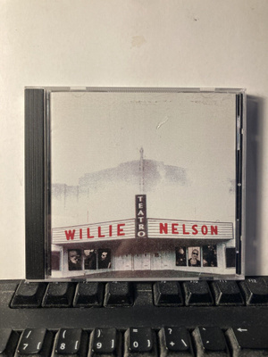 WILLIE NELSON: Teatro, CD