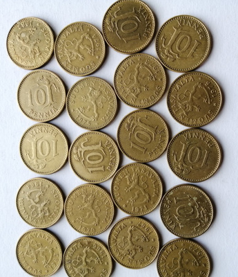 10 penniä 1963-1982 alpr yht 20 kpl erilaisia.