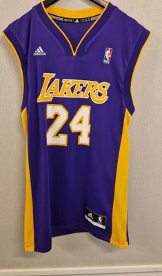 Kobe Briant  Lakers .Pelipaikka Adidas koko XS