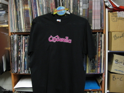 CINDERELLA UUSI T-PAITA  S, M TAI XL  KOKOINA (W)