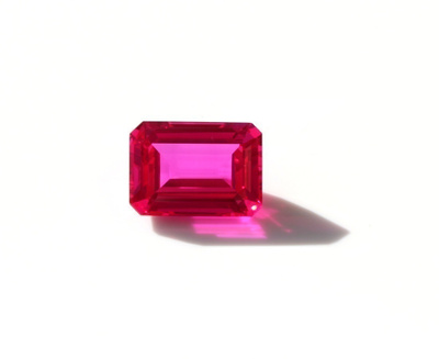 ISO hieno pinkki Safiiri 19.48ct  (SYNTH)