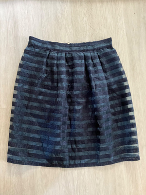 Vero Moda hame 42 uutta vastaava