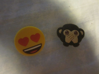 Emoji Maskotti Imukupilla 2 kpl
