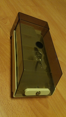 3,5" Diskettiboxi (Avaimella)