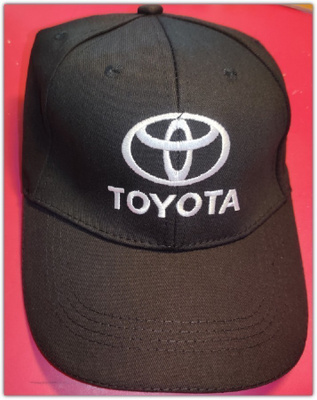 Uusi ja käyttämätön brodeerattu Toyota lippalakki #30591