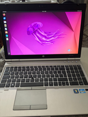 Hp Elitebook 8570p - 16"  UUSI SSD - Win 8.1 pro