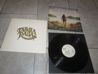 TABULA RASA : LRLP 135 ei reunatext A puoi, B puol on )