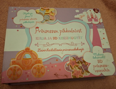 Prinsessan pikkuleivät kirja ja vaunumuotti