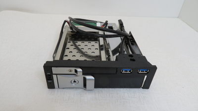 Mobile Rack HDD-SSD vaihtaja