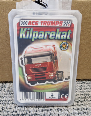 Kilparekat pelikortit