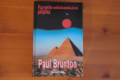 Paul Brunton:Egyptin salaisuuksien jäljillä.Sid.