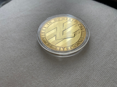 Litecoin lehtikullattu kolikko