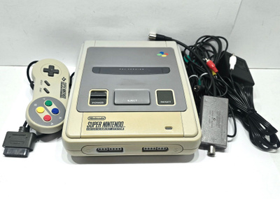 SNES konsoli + ohjain [1]