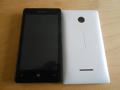 Microsoft Lumia 435 varaosiksi.