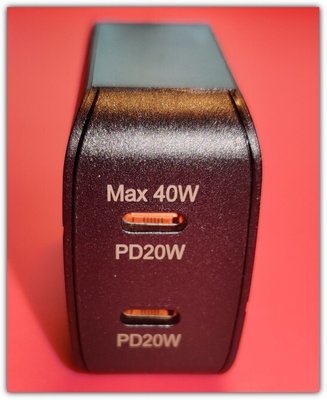 40W tupla-USB-C PD -pikalaturi + Toocki 1m kaapeli #28988