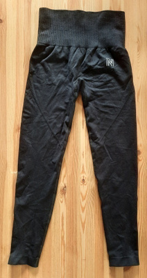 Mustat joogahousut / legginsit