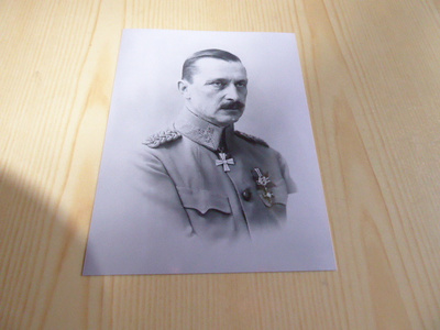 Uusi Mannerheim valokuva koko noin 11 cm x 15 cm