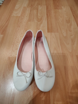 Valkoiset ballerinat koko 35