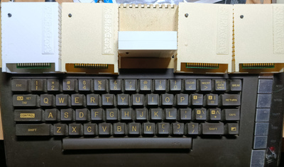 A8PicoCart – plug & play -pelikokemus Atari 8-bitille