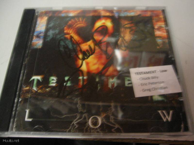 TESTAMENT - LOW CD KOLMEN JÄSENEN NIMMAREILLA
