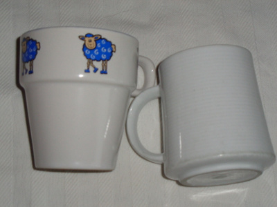 2 kpl mukeja