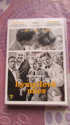 Hymyilevä mies DVD